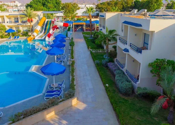 Cataract & Aqua Park Naama Bay Üdülőközpont 4*