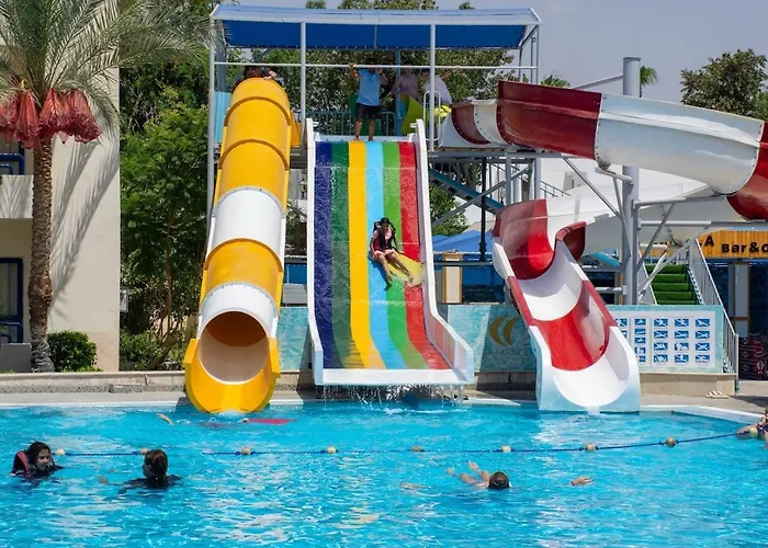 Cataract & Aqua Park Naama Bay Üdülőközpont Sarm es-Sejk