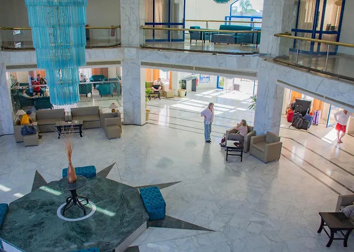 Cataract & Aqua Park Naama Bay 4*